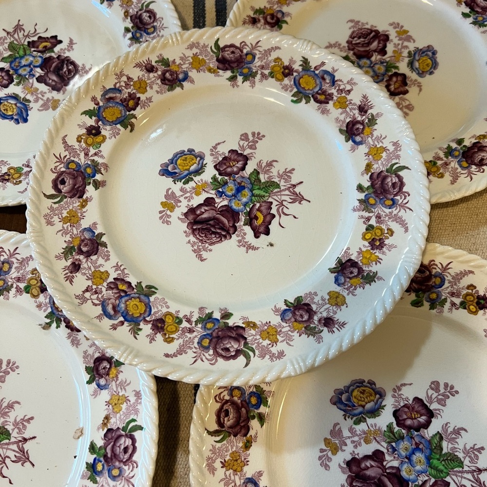 Trentham Royal Cauldron England 5 Side/ Plates 9.25” - Picture 2 of 12